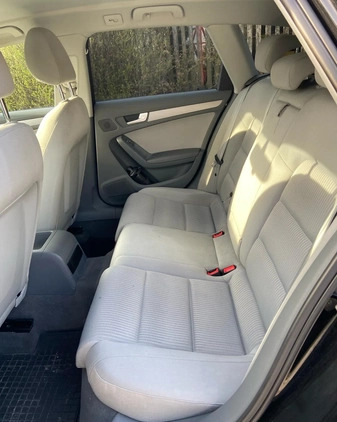 Audi A4 cena 39800 przebieg: 211000, rok produkcji 2013 z Grójec małe 121